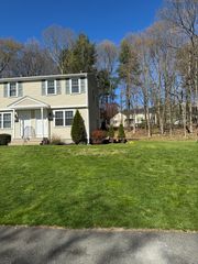209 South Street 4, Plainville, MA 02762