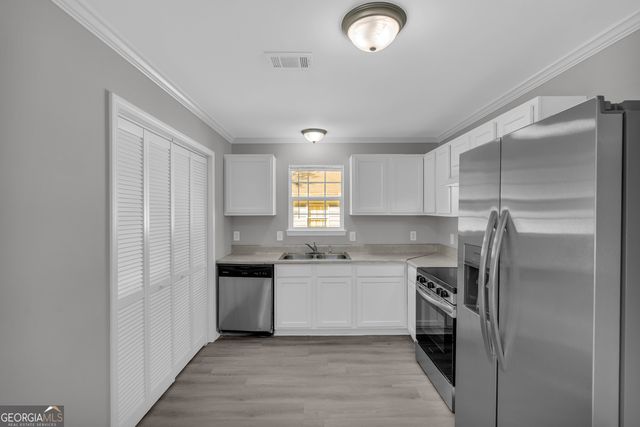 1040 Thomasville Estates Drive, Atlanta, GA 30315