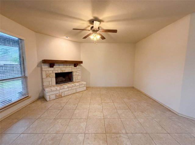 1217 Ashley Drive, Weatherford, TX 76087