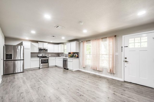 168 Bush Street, Livingston, TX 77351