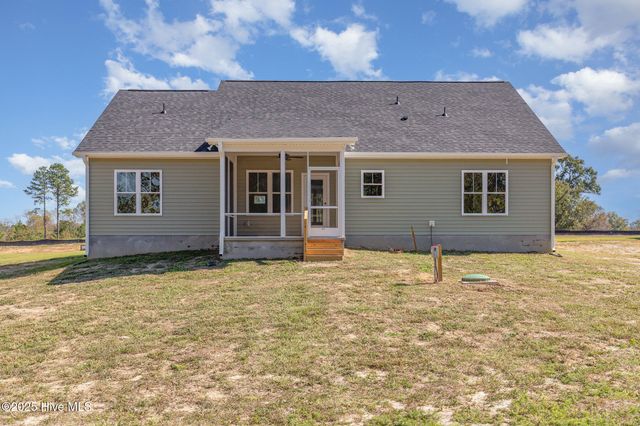 125 Tee Drive, Selma, NC 27576