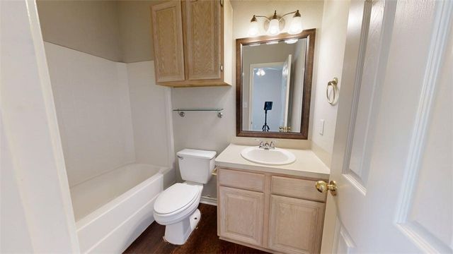 1604 Park Place, College Station, TX 77840