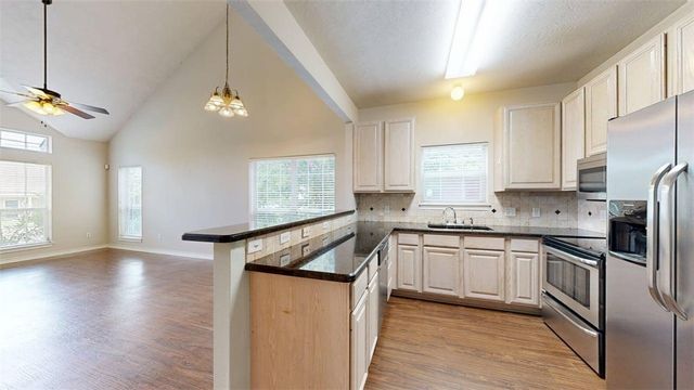 1604 Park Place, College Station, TX 77840