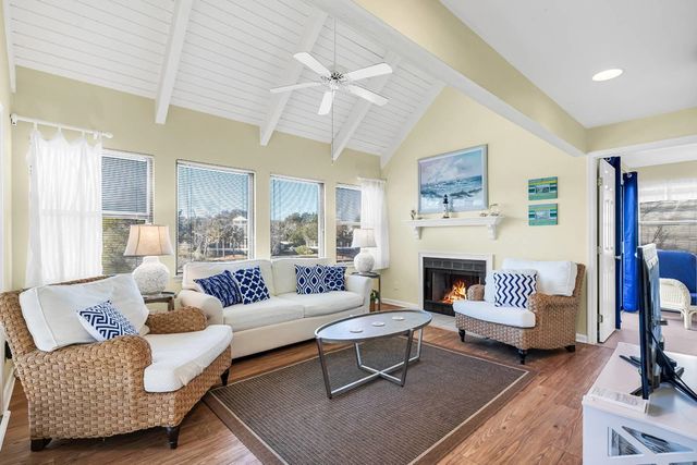 100 Oyster Catcher Pl., Pawleys Island, SC 29585