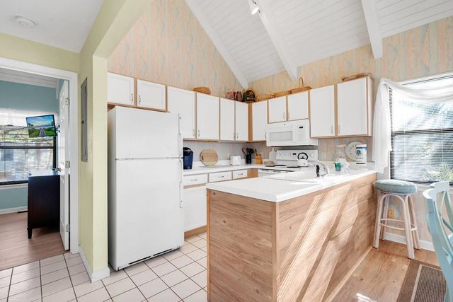 100 Oyster Catcher Pl., Pawleys Island, SC 29585