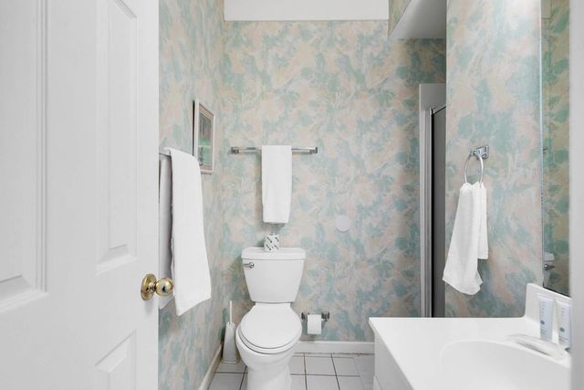 100 Oyster Catcher Pl., Pawleys Island, SC 29585