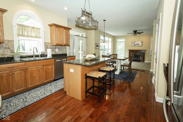 8461 Vine Maple Way, Indianapolis, IN 46278
