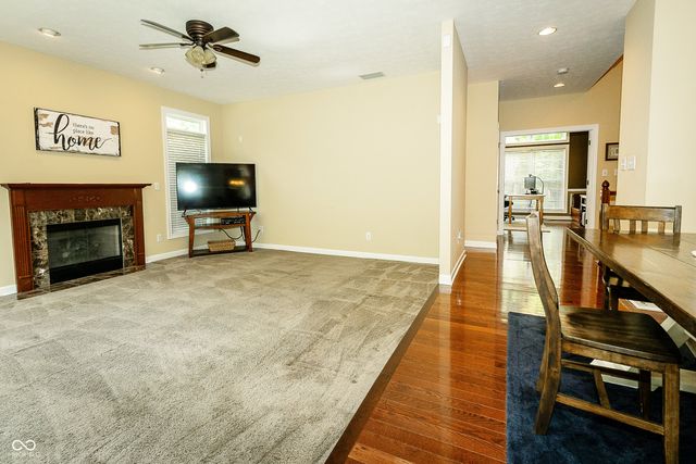 8461 Vine Maple Way, Indianapolis, IN 46278
