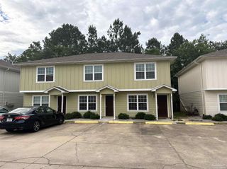 150 S Crow Rd 1702, Pensacola, FL 32506
