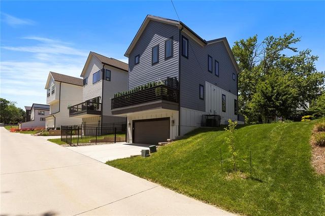 2609 Forest Avenue, Kansas City, MO 64108