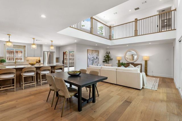 814 Azalea Street, Houston, TX 77018