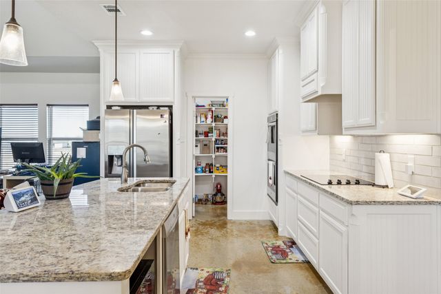 1084 Justin Drive, Springtown, TX 76082