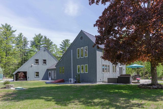 49 Moss Road, Hopkinton, NH 03229