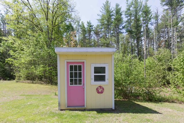 49 Moss Road, Hopkinton, NH 03229