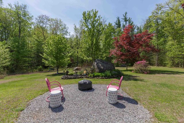 49 Moss Road, Hopkinton, NH 03229