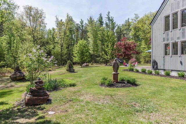 49 Moss Road, Hopkinton, NH 03229