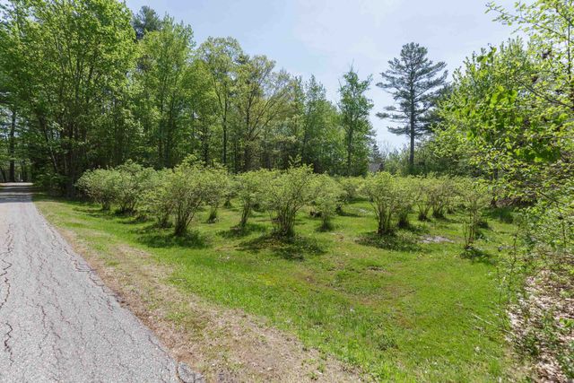 49 Moss Road, Hopkinton, NH 03229