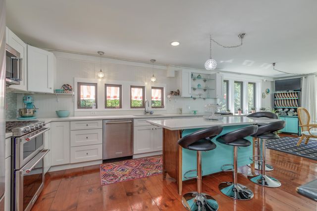 49 Moss Road, Hopkinton, NH 03229