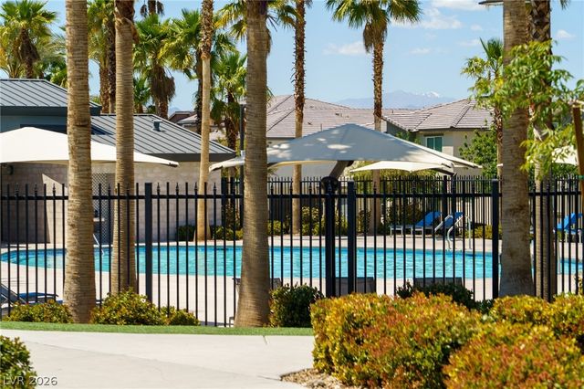 2708 Tahiti Grape Way 4, Las Vegas, NV 89183