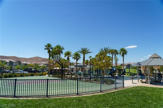 2708 Tahiti Grape Way 4, Las Vegas, NV 89183