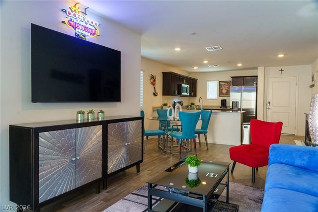 2708 Tahiti Grape Way 4, Las Vegas, NV 89183