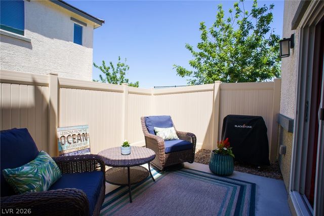 2708 Tahiti Grape Way 4, Las Vegas, NV 89183