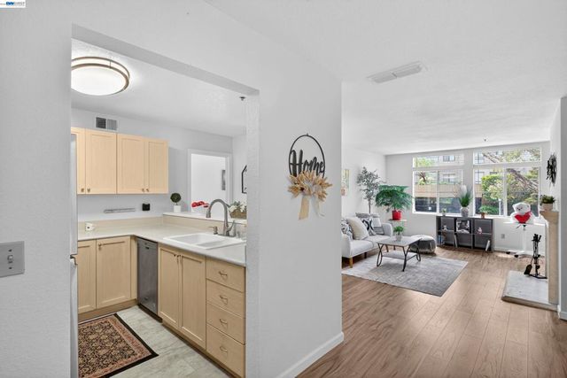 535 Pierce St 2110, Albany, CA 94706