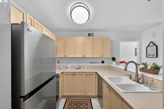 535 Pierce St 2110, Albany, CA 94706