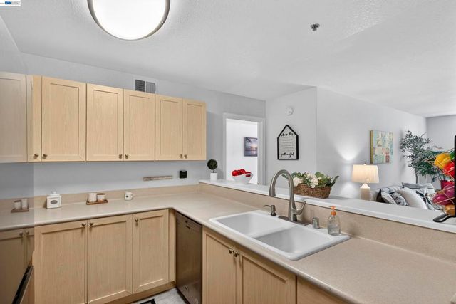 535 Pierce St 2110, Albany, CA 94706
