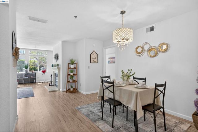 535 Pierce St 2110, Albany, CA 94706