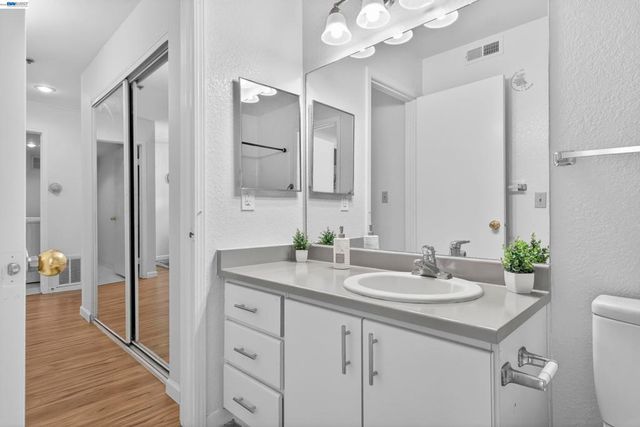 535 Pierce St 2110, Albany, CA 94706