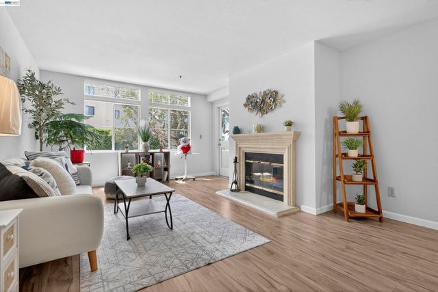 535 Pierce St 2110, Albany, CA 94706