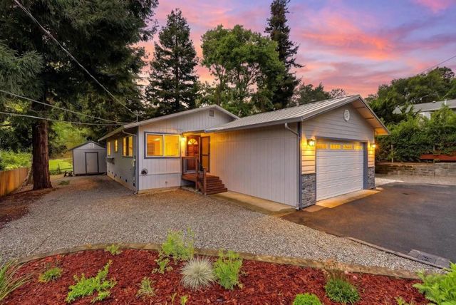 769 Calabasas Road, Watsonville, CA 95076
