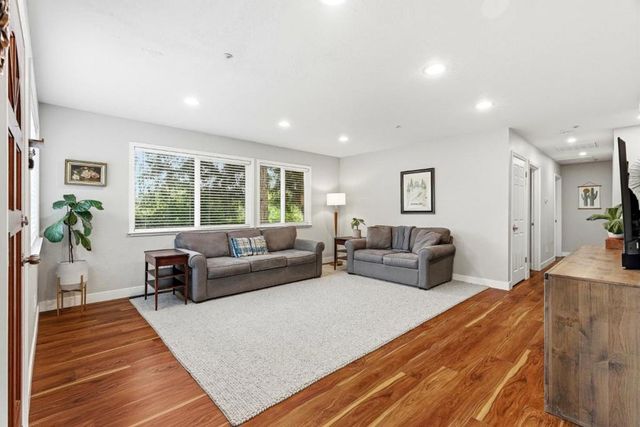 769 Calabasas Road, Watsonville, CA 95076