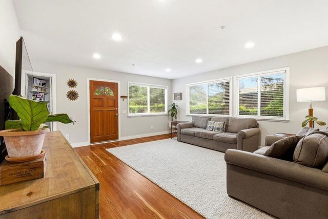 769 Calabasas Road, Watsonville, CA 95076