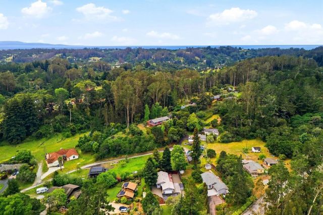 769 Calabasas Road, Watsonville, CA 95076