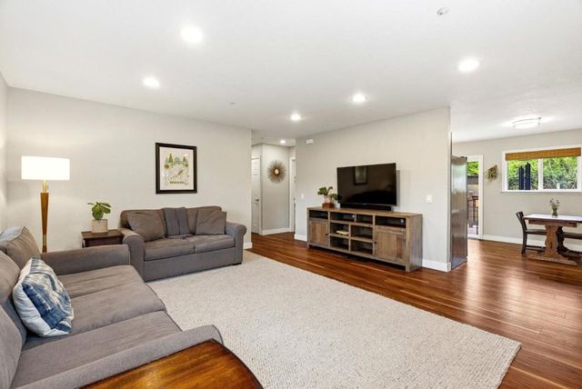 769 Calabasas Road, Watsonville, CA 95076