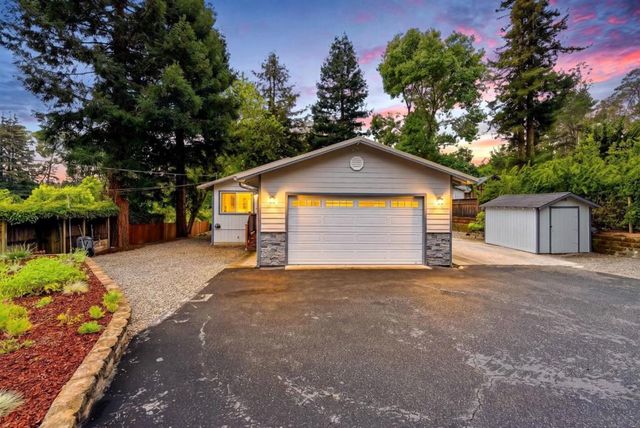 769 Calabasas Road, Watsonville, CA 95076