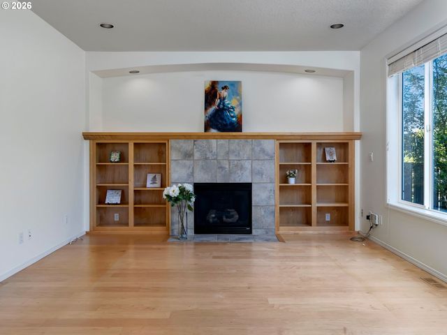 16985 Nw SHADOW HILLS Ln, Beaverton, OR 97006
