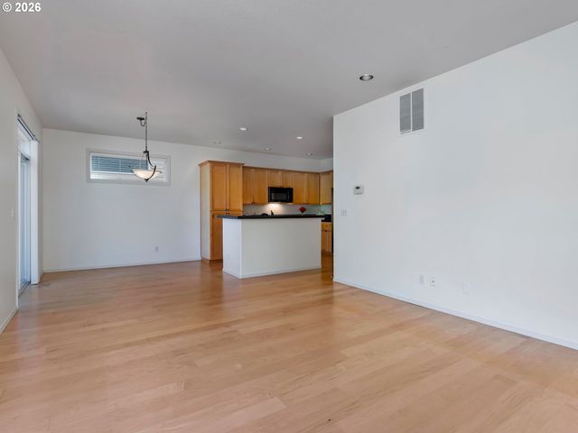 16985 Nw SHADOW HILLS Ln, Beaverton, OR 97006