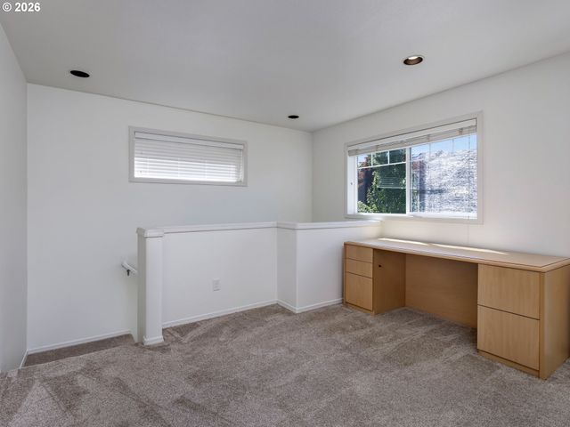 16985 Nw SHADOW HILLS Ln, Beaverton, OR 97006