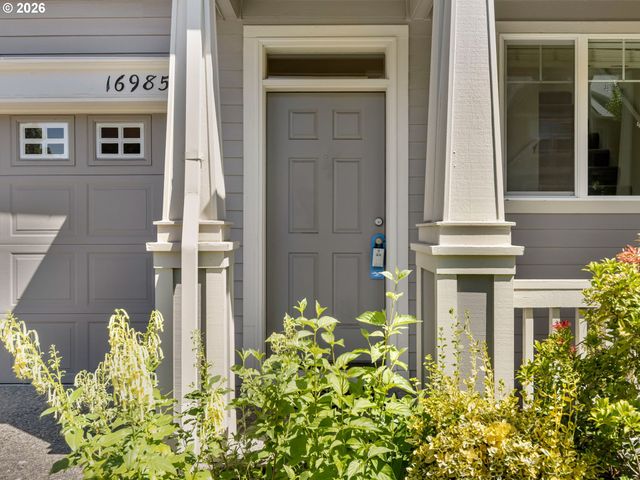 16985 Nw SHADOW HILLS Ln, Beaverton, OR 97006
