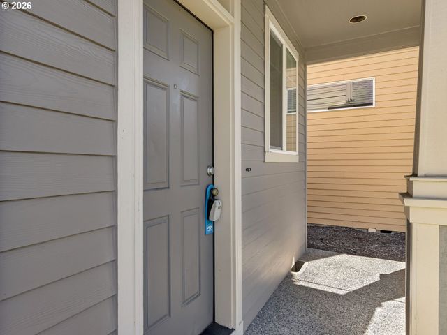 16985 Nw SHADOW HILLS Ln, Beaverton, OR 97006
