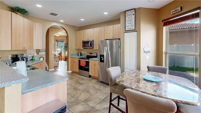 2215 Portofino Avenue, Homestead, FL 33033