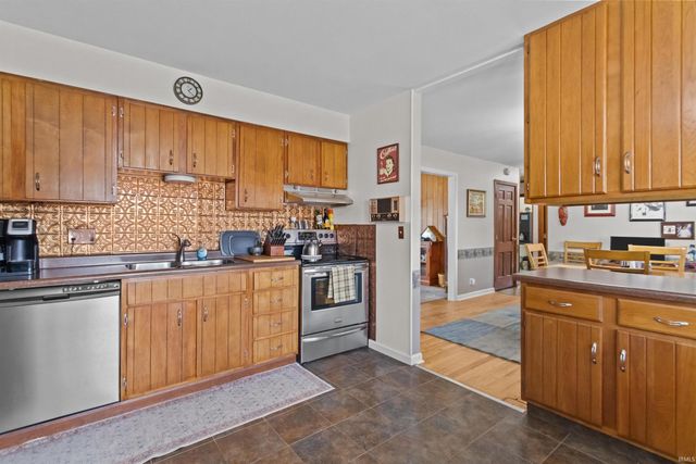 213 W WESTMORELAND Drive, Kokomo, IN 46901