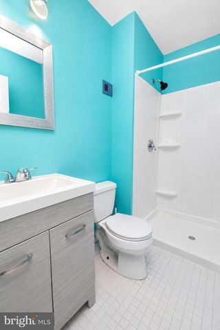 5120 LEEWARD, Bensalem, PA 19020