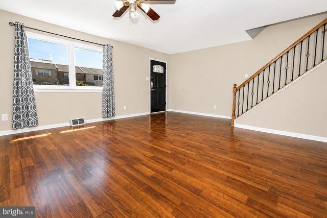5120 LEEWARD, Bensalem, PA 19020