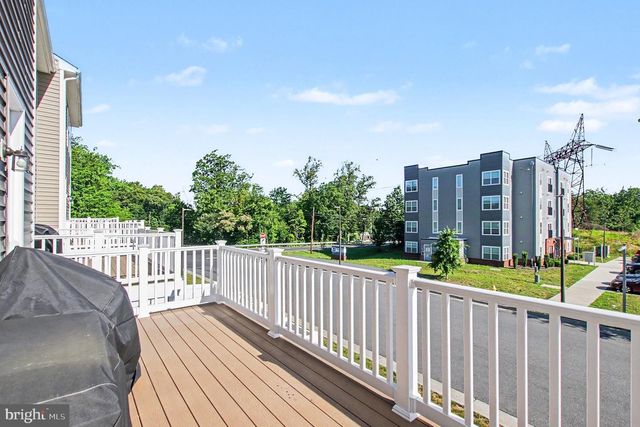 4014 SHIRE MEADOW LN, Triangle, VA 22172