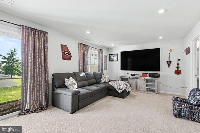 4014 SHIRE MEADOW LN, Triangle, VA 22172