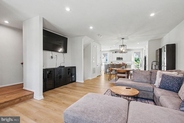 4014 SHIRE MEADOW LN, Triangle, VA 22172